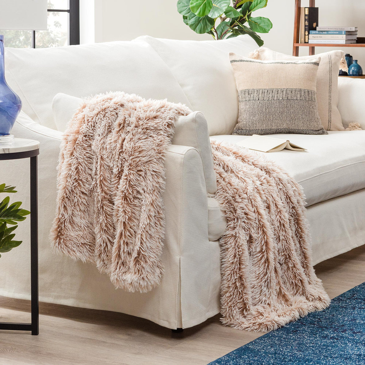 Ombre fur throw 2025