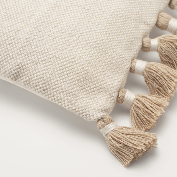 Natural Woven Lumbar with Tassels Polyester Outdoor Throw Pillow Covers