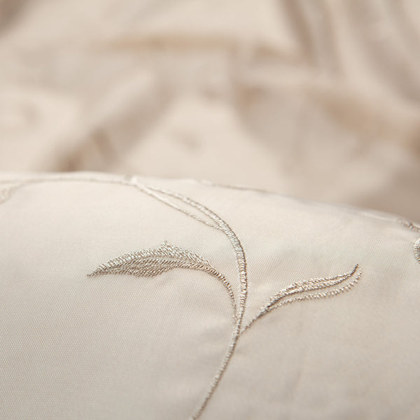 Color: Beige