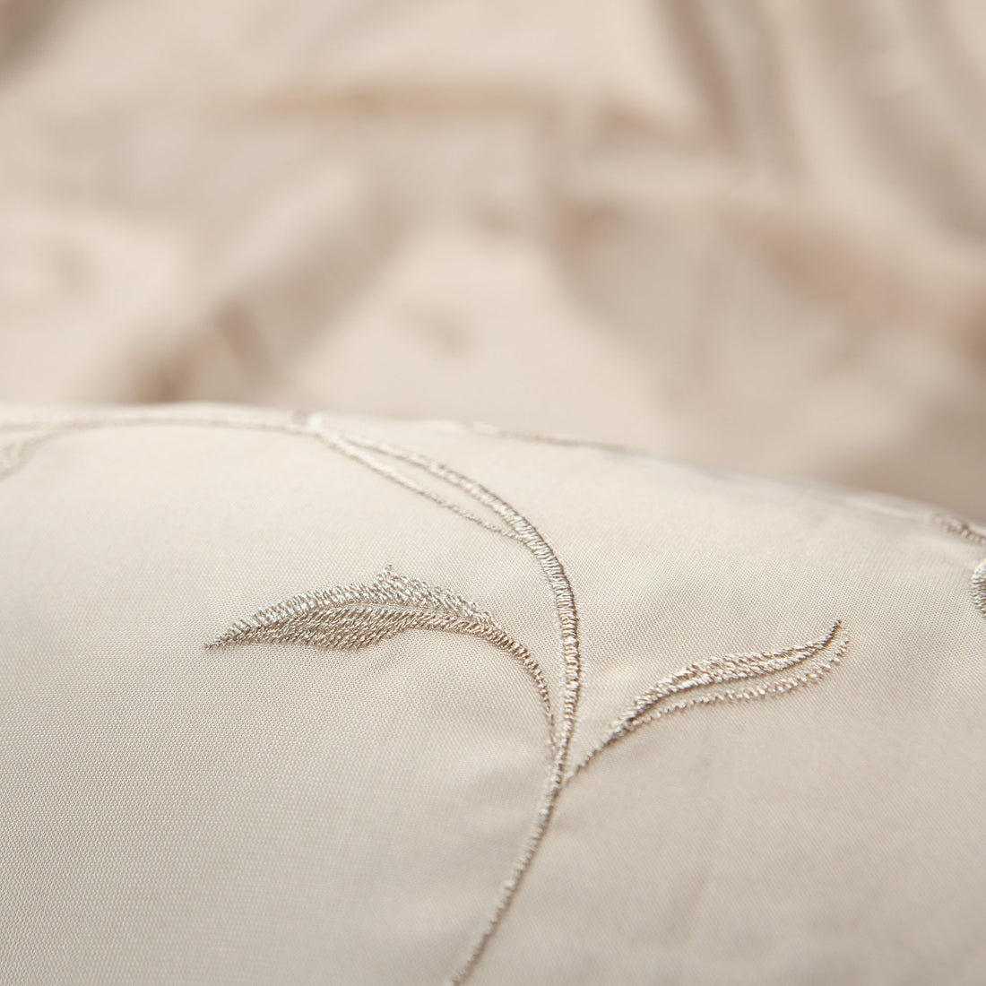 Color: Beige