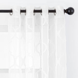 Color: Off White, Swatch