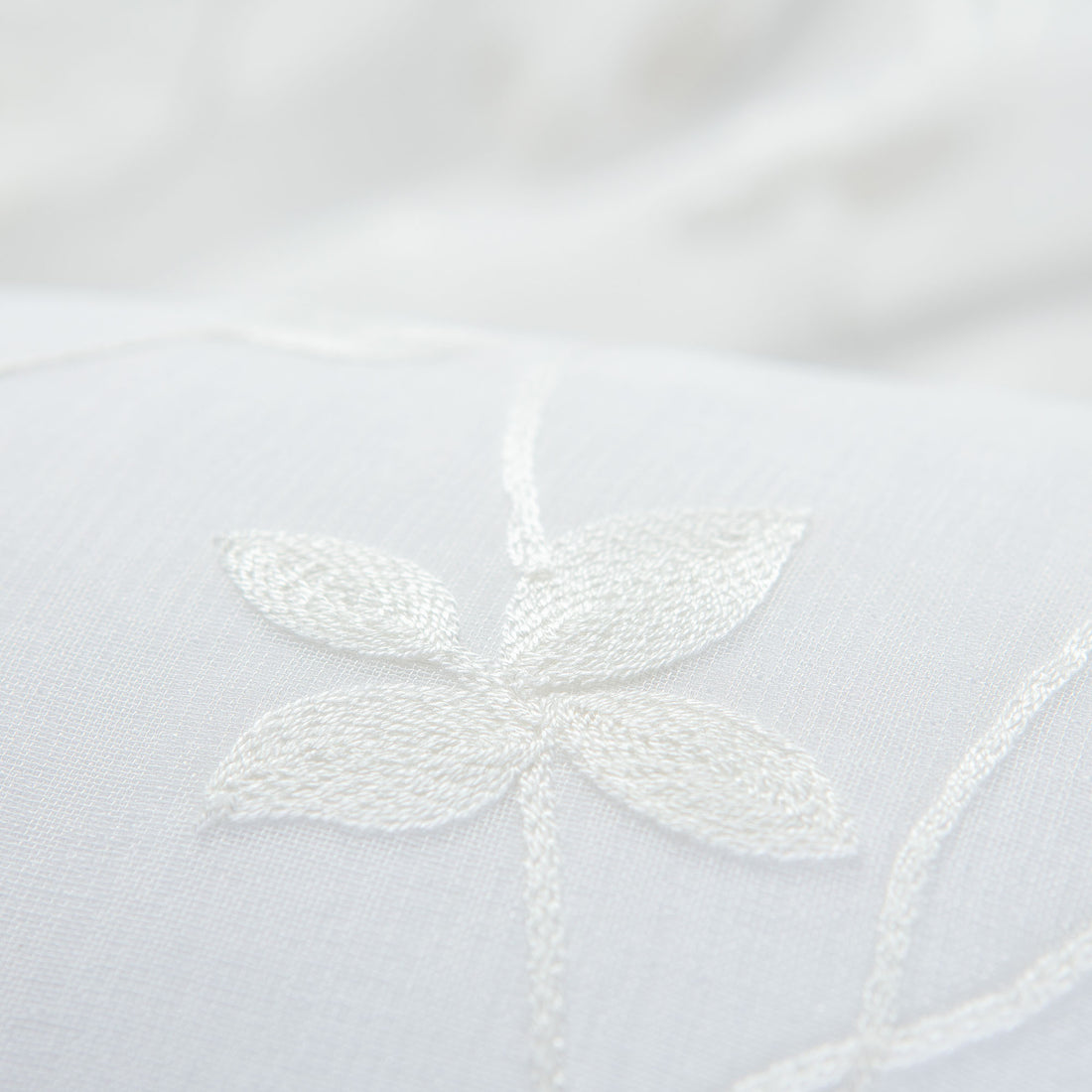 Color: White