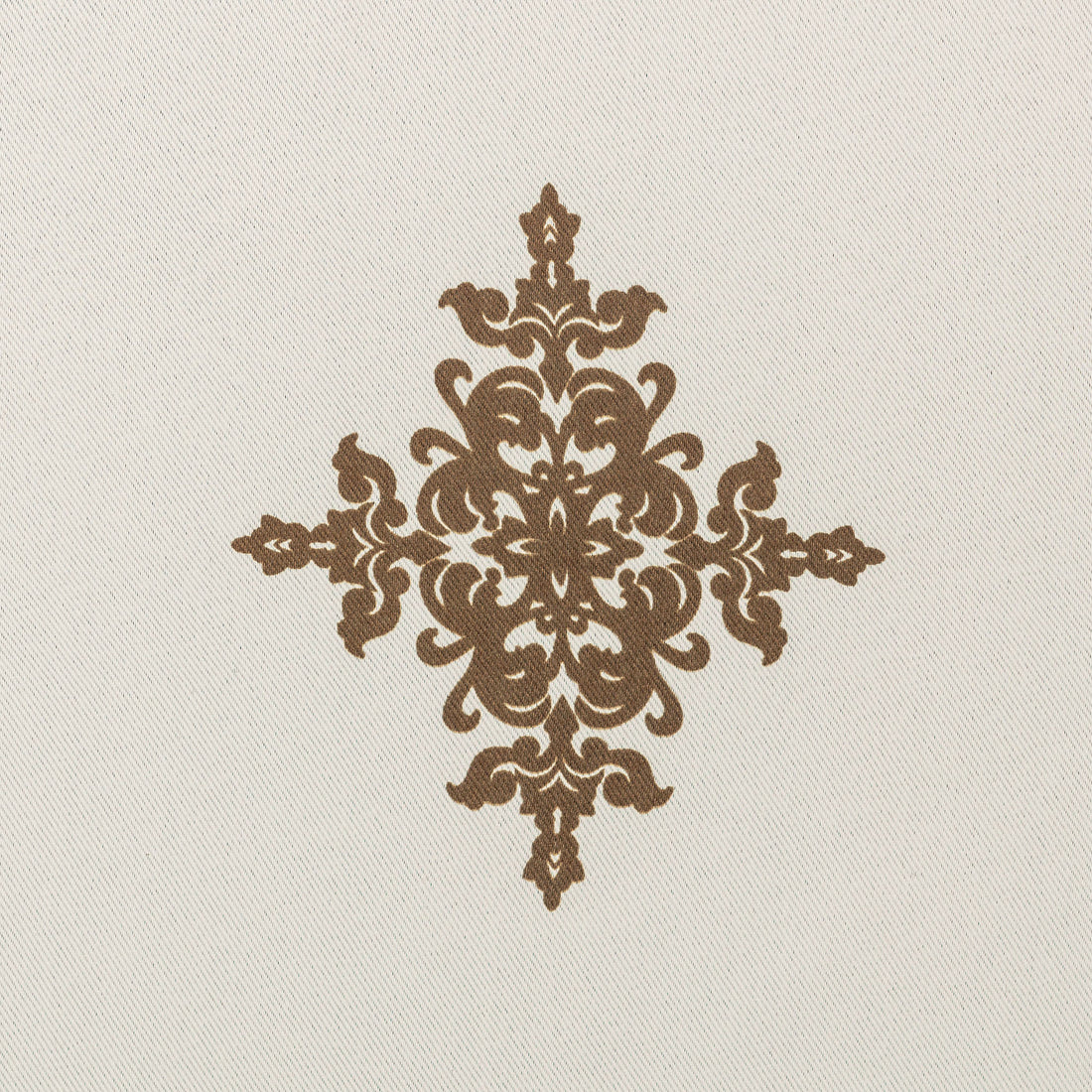 Color: Chocolate