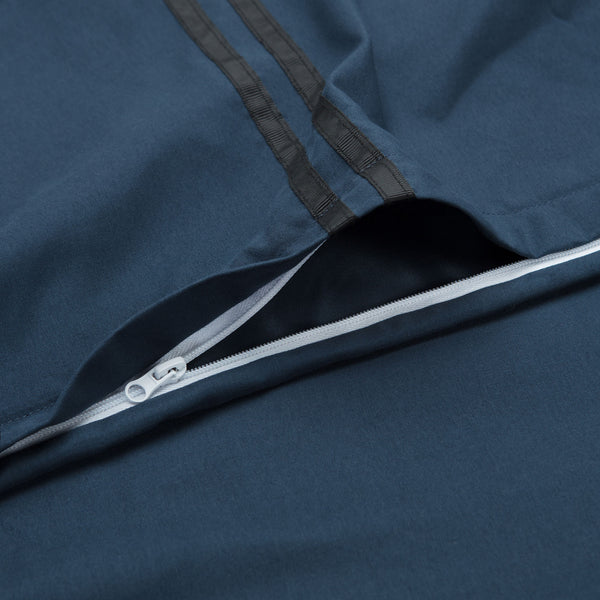 Color: Navy
