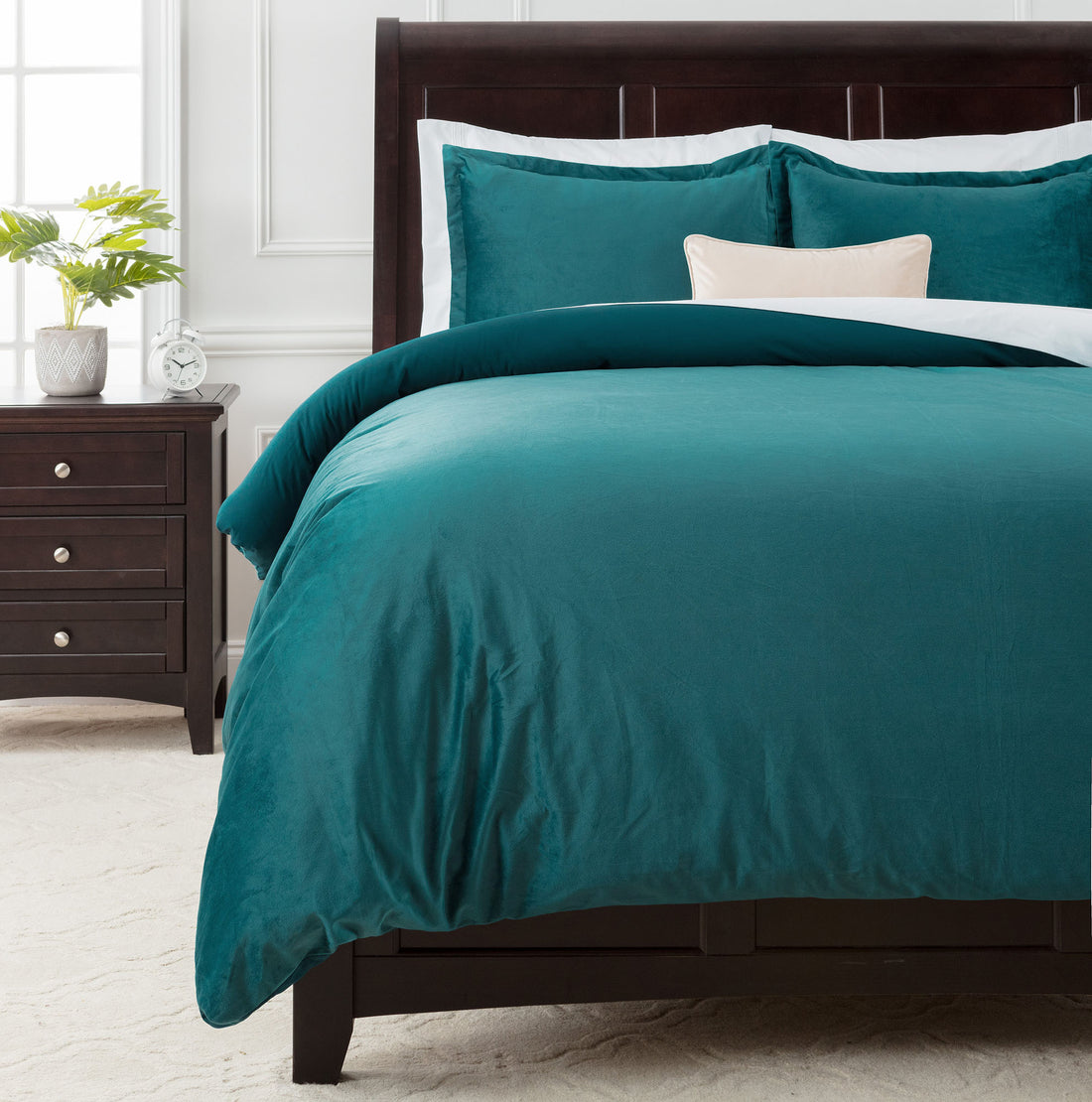 Color: Deep Teal