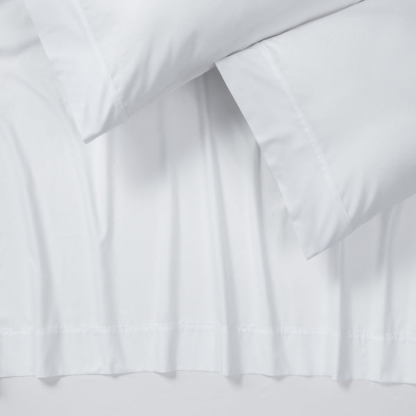 Color: Striped Diamond White