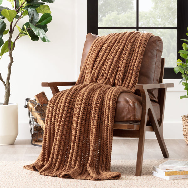 Color: Caramel