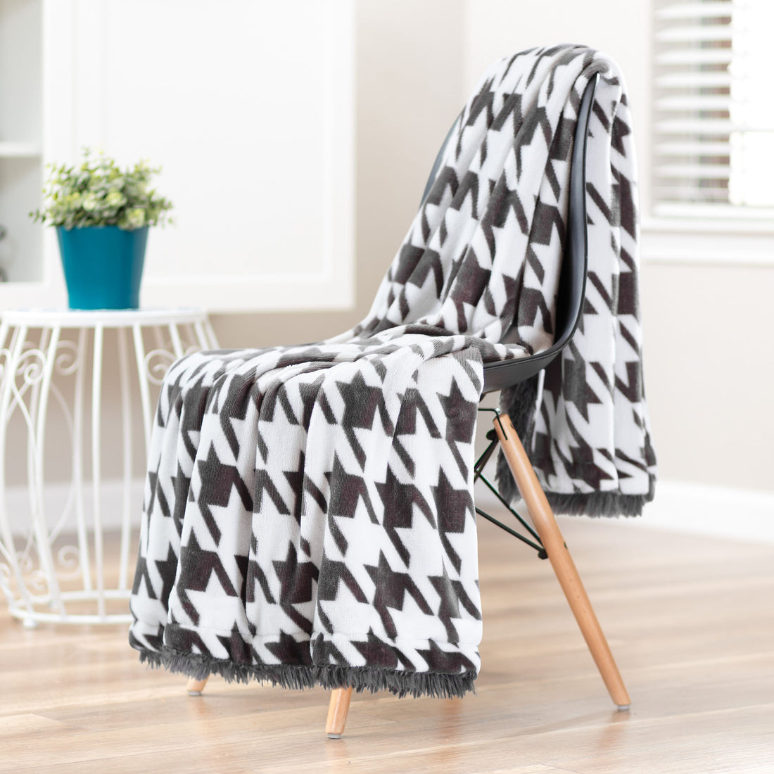 Color: Dark Gray