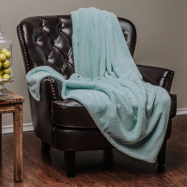Color: Turquoise