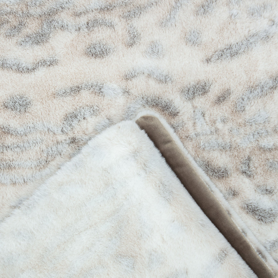 Snow Leopard Throw Blanket