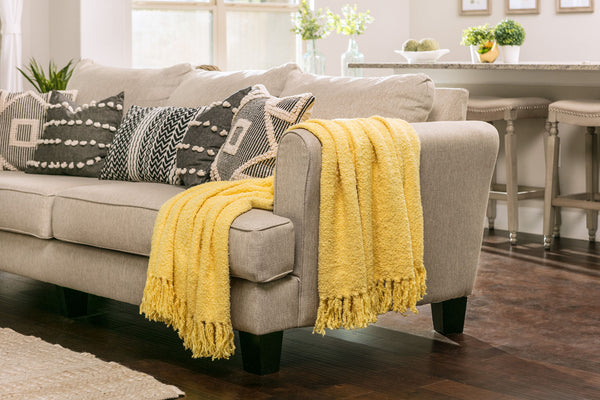 Color: Yellow