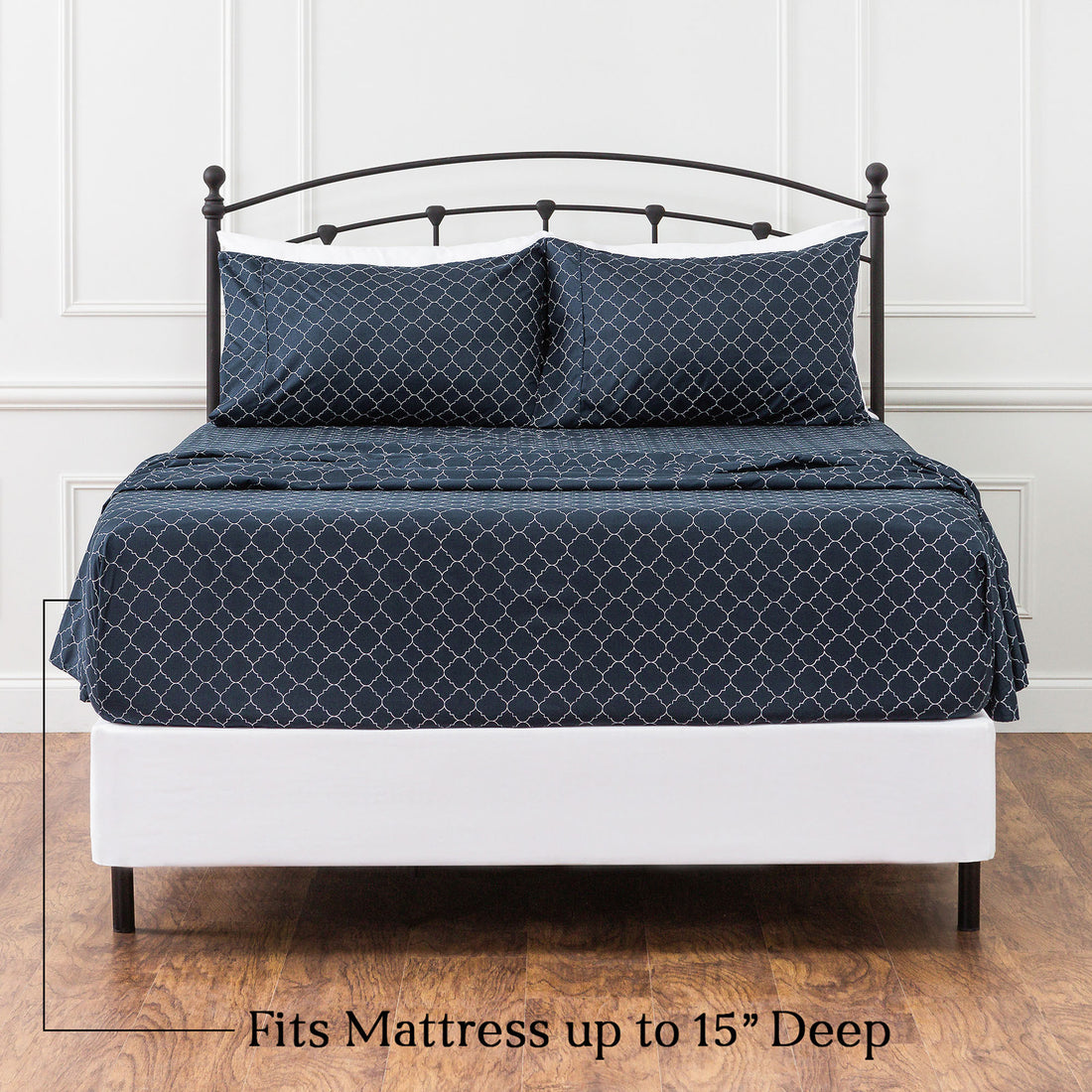 Color: Quatrefoil Blue